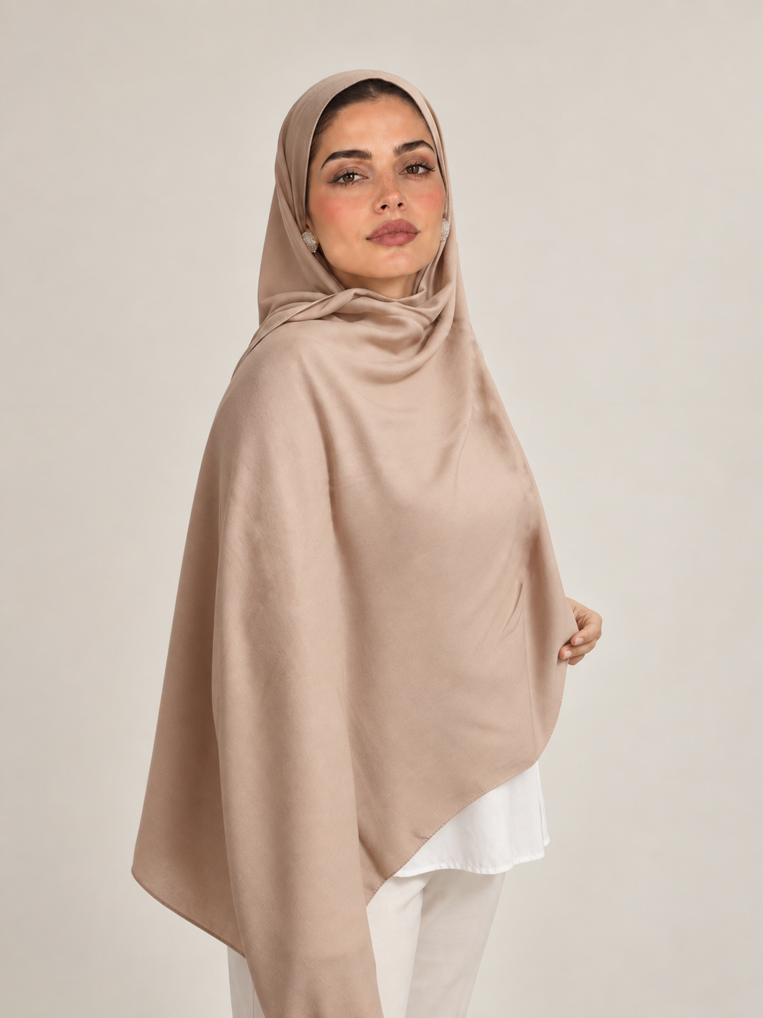 Nude Latte — Soft Elegance