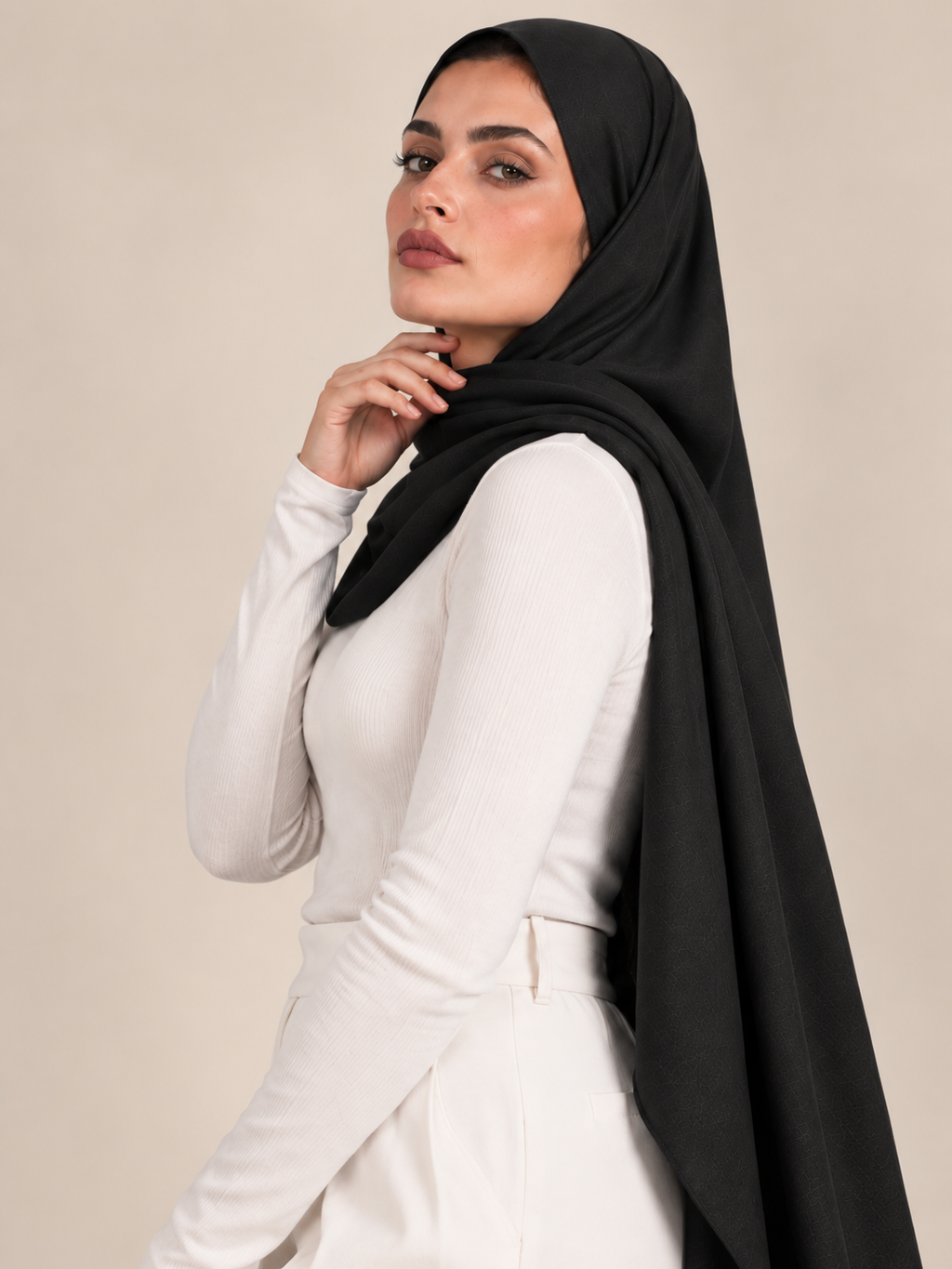 Midnight Charm - Soft Elegance