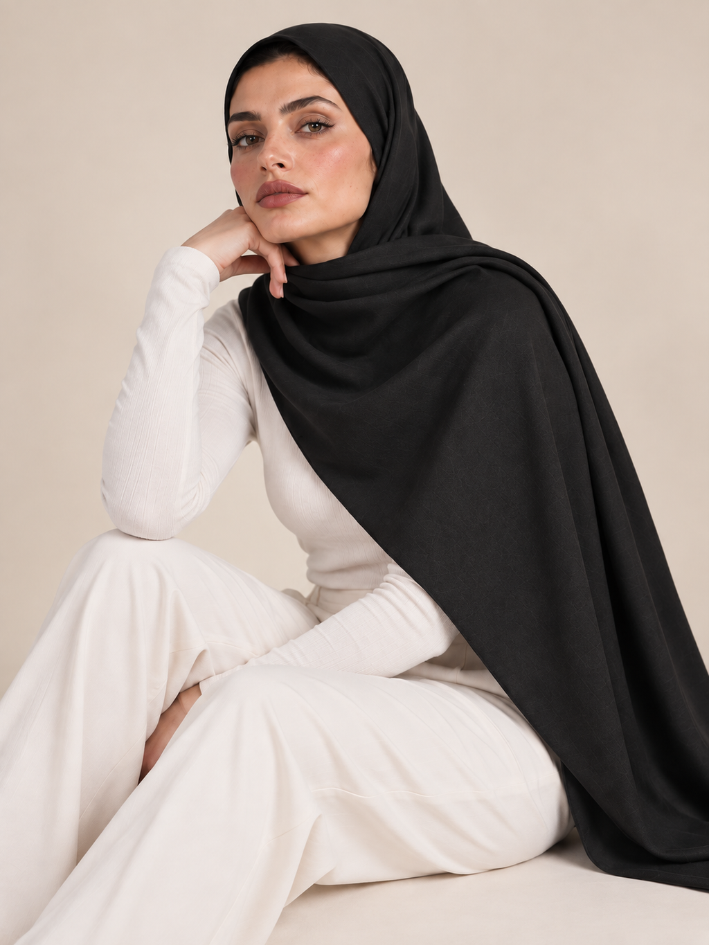 Midnight Charm - Soft Elegance