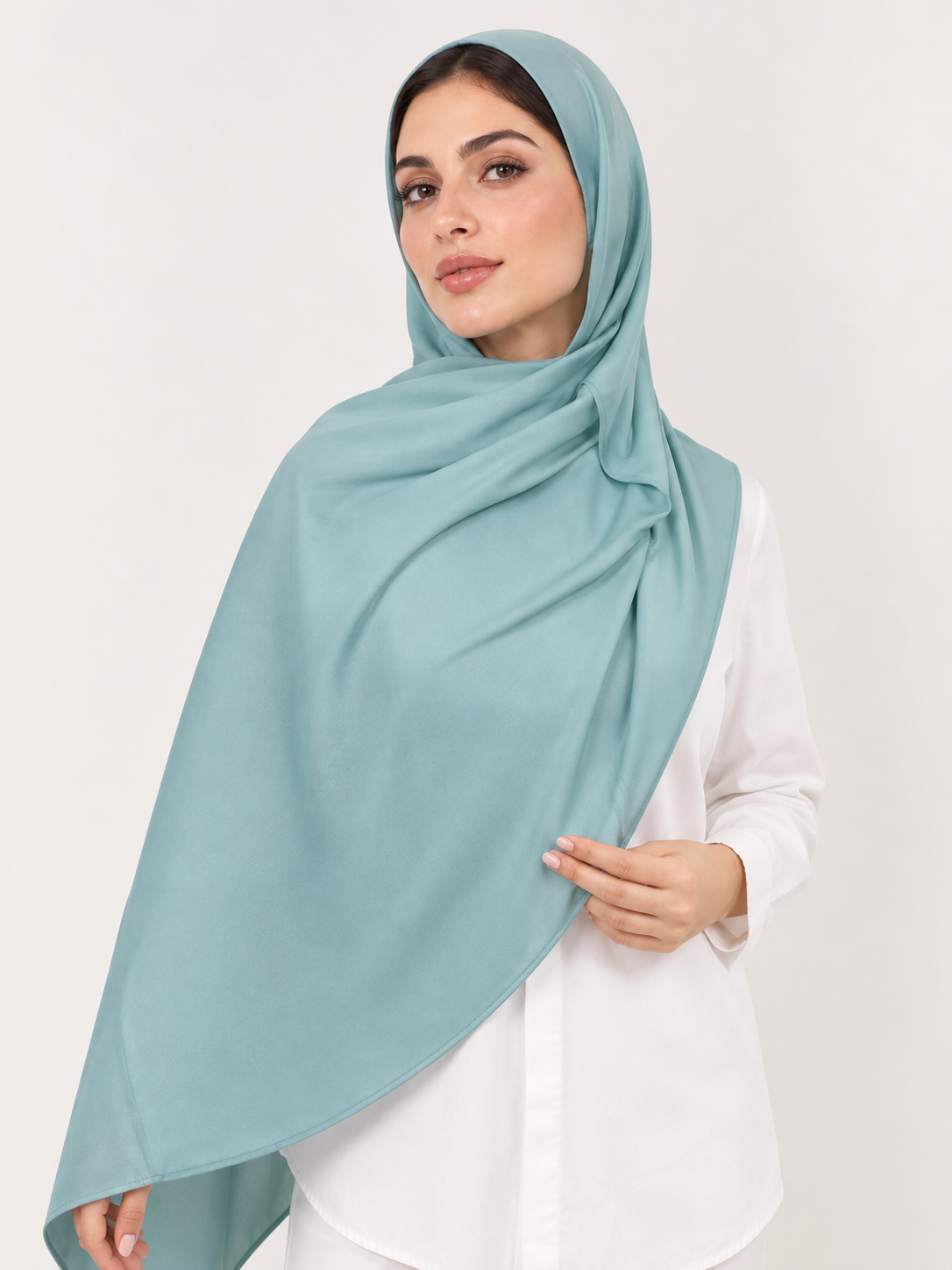 Aqua Bloom — Soft Elegance